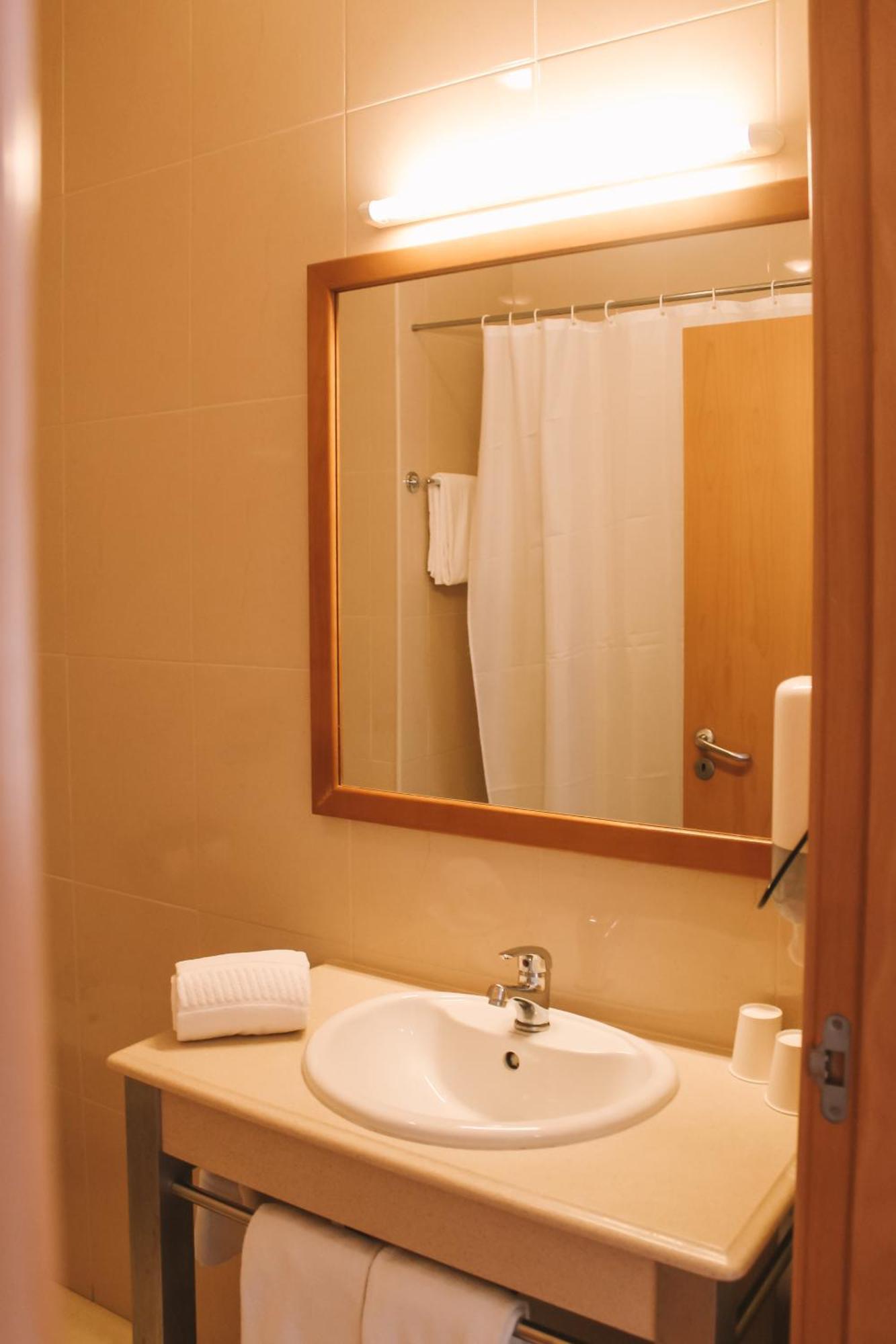Vitoria Hotel Fatima Esterno foto