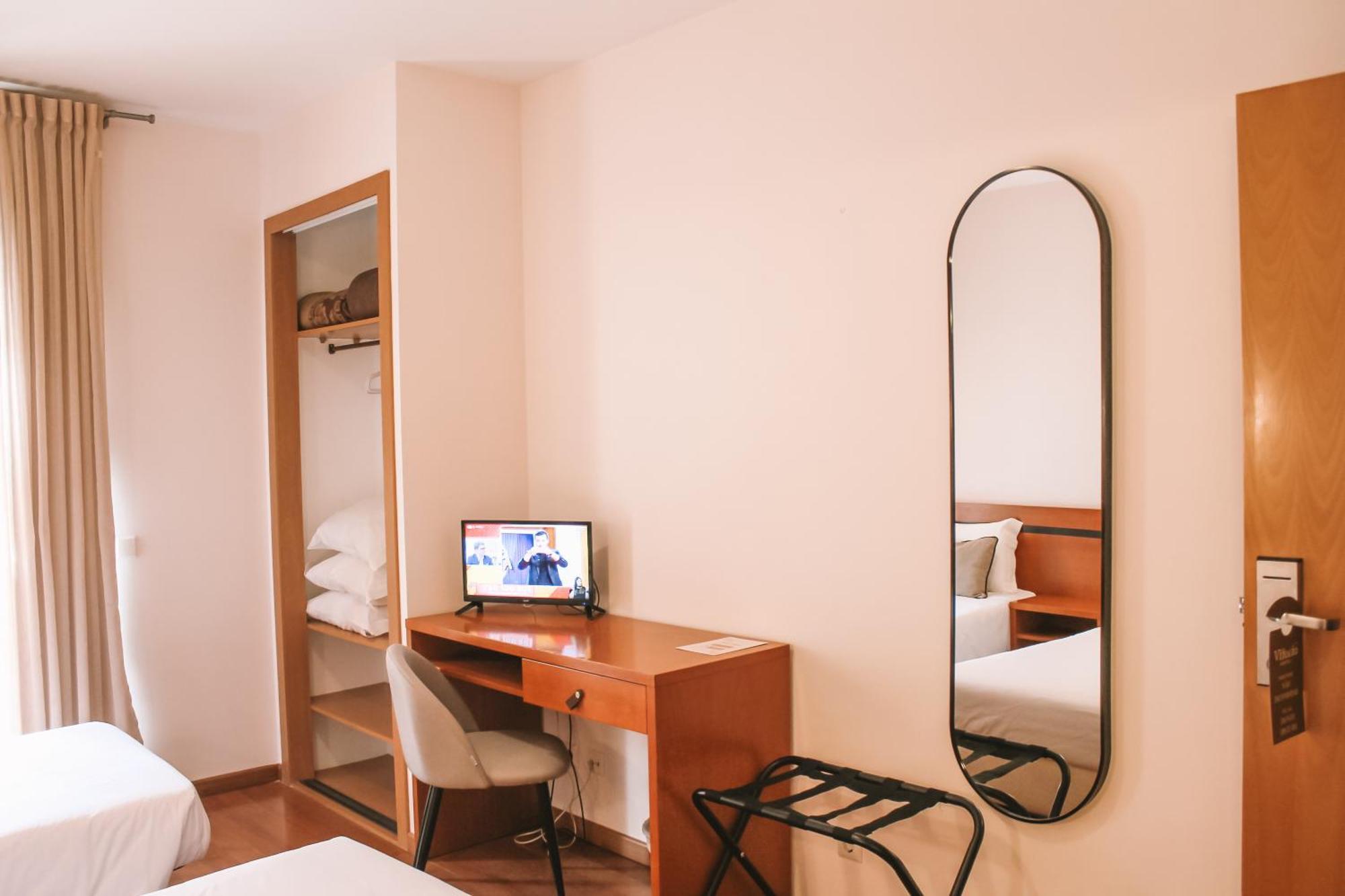 Vitoria Hotel Fatima Esterno foto